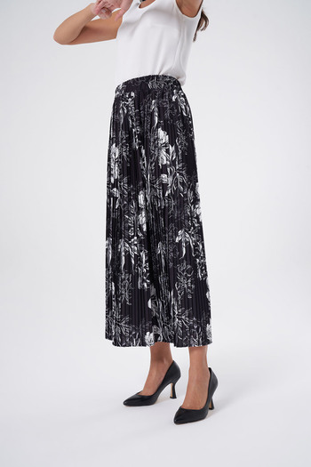 Mizalle Patterned Pleated Black Skirt