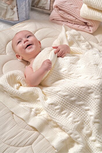 Bursa Trikomer Knitwear Hair Knitted Patterned Wellsoft Thick Winter Embossed Soft Knitwear Baby Blanket