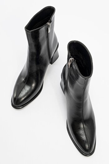 LuviShoes Γυναικείες μπότες με χοντρό τακούνι ALBA Black Skin