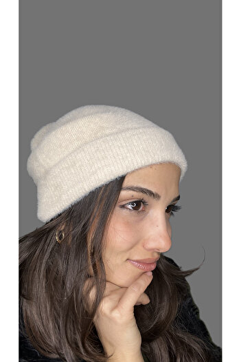 laviyonsa Winter Beanie with Cashmere Beard
