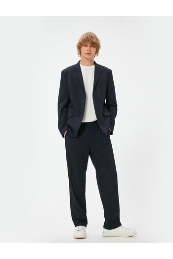 Koton Stoffhose mit Knopftaschendetail