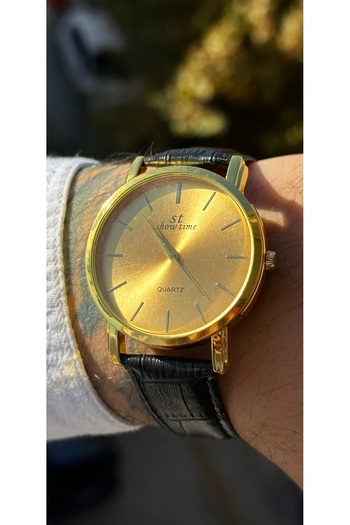 Show Time Leather Men's Wristwatch