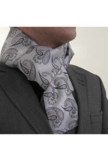 Exve Exclusive Black Shawl Pattern Jacquard Woven Elegant Wool Double-Sided Scarf on Grey