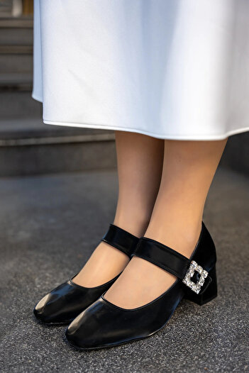 LAMİNTA Wine Black Thick Heeled Velcro Stone Detailed Women's Heeled Shoes