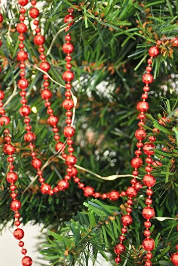 Patladı Gitti Christmas Pine Tree Ornament Red Colored Chain Ornament 270 cm