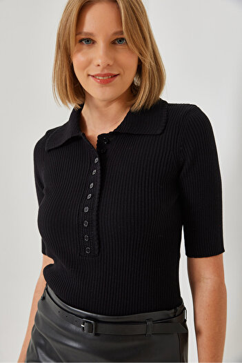 Bianco Lucci Women's Wide Neckline Buttoned Placket Sweater 20246251