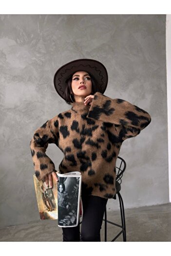 Ecenin Favorileri Pulover de damă cu guler ridicat cu barbă leopard