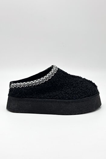 Shoebutik Papuci de pluș negri și ondulați