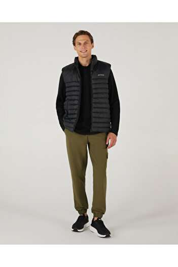 SKECHERS Ανδρικό παντελόνι Khaki Jogger - Micro Collection M, Woven Pant S222080-801