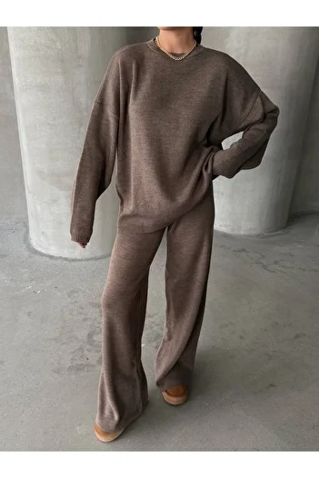 BRTC design Set de tricotaje relaxante pentru femei, maro, cu decolteu crew, talie elastică și picioare largi