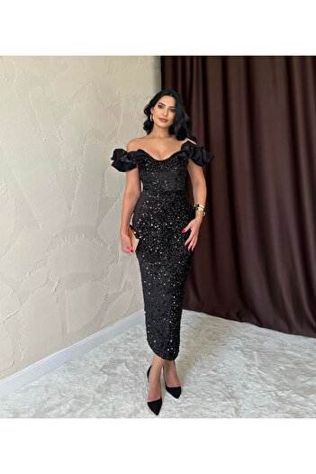 Afiş Butik Rochie lungă cu paiete cu umăr negru
