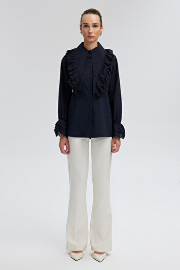 Touché Privé Poplin Shirt - Lace and Wide Collar