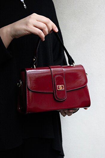 mossi Claret Red Patent Leather Covered Adjustable Strap Hand and Shoulder Bag