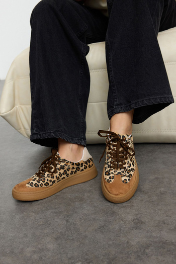 TRENDYOL SHOES Leopardí šněrovací hnědé dámské retro tenisky s tlustou podrážkou Takaw25Sn00061