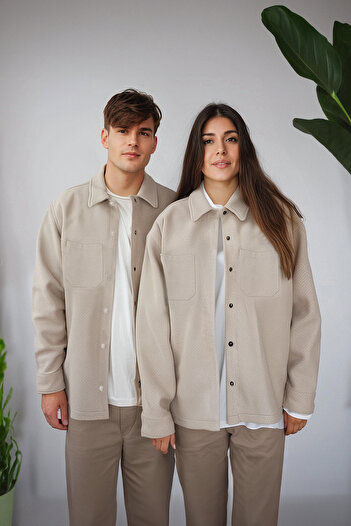 Trendyol Collection Bézs Regular Fit - Kényelmes téli kötött dzseki ing TMNAW25GO00016
