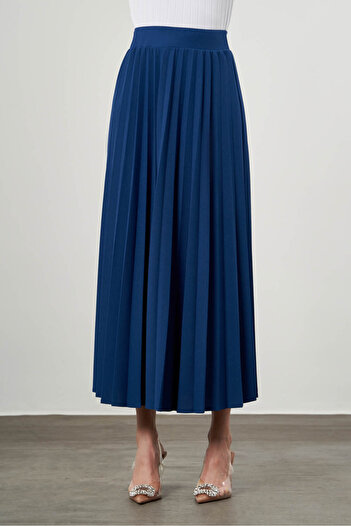 Mizalle Crepe Knitted Pleated Indigo Skirt