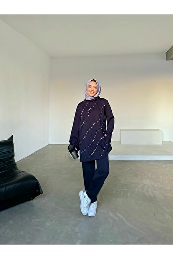 KEİVA TESETUR SUIT