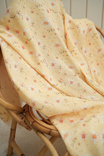 Tuğba Kuğu Daisy Printed Muslin Fabric