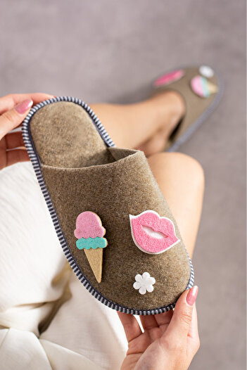 Friend & Trend Felt Velcro Fancy Gift House Slippers Ft1111