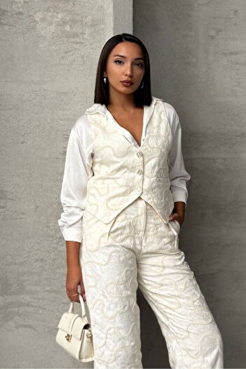 Caddebostan Moda Cream Embroidered Stylish Special Fabric 100% Cotton Premium Luxury Trend Design Women's Vest