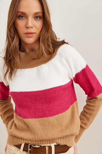 Olalook Women's Camel Boat Neck Soft Textured Beard Knitwear Sweaterkzk- 19000901