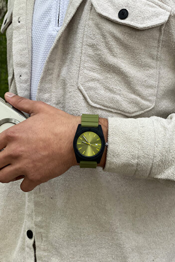 Parlé Bien Unisex Silicone Color Calendared Wristwatch