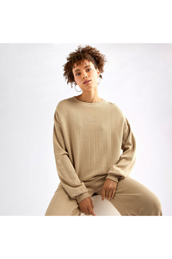 FAV Textured Long Sleeves T-shirt and Pants Set
