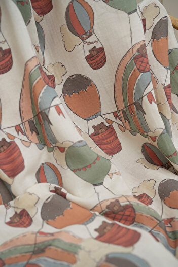 Tuğba Kuğu Printed Muslin Fabric |   Little Bears with Balloons