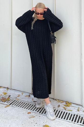Swist Rochie midi tricotaje de damă împletite cu gât negru