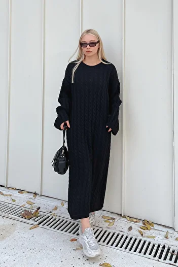 Swist Rochie midi tricotaje de damă împletite cu gât negru