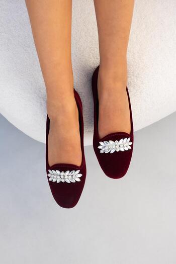 Beyond Burgundy Velvet Stone Detailed Cardif Home Flats - 1cm Byndshr03