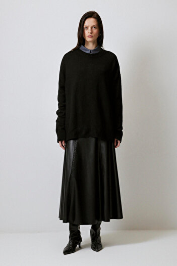 Touché Privé Solid Color Oversize Pullover