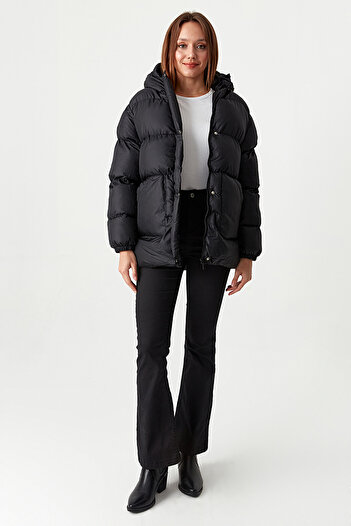 Select Moda Women's Black Belted Puffer Jacket