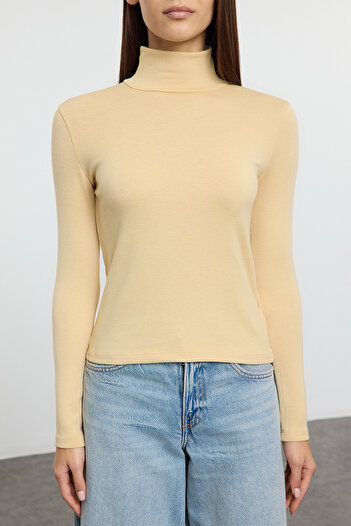 Trendyol Collection Flexible Knitted - Stone Premium Soft Fabric Turtleneck Fitted Blouse Twoaw24Bz00119