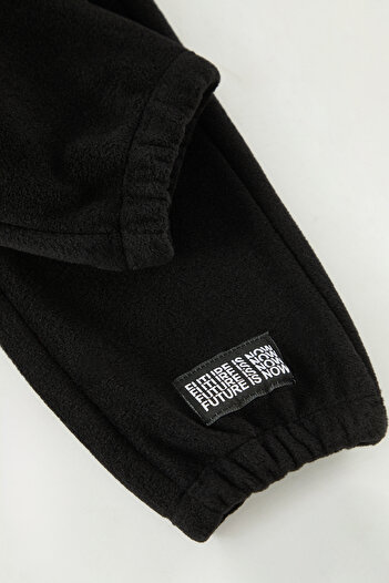 TRENDYOLKIDS Black Boy Knitted Mini Me Sweatpants Tkdaw25Ea00016