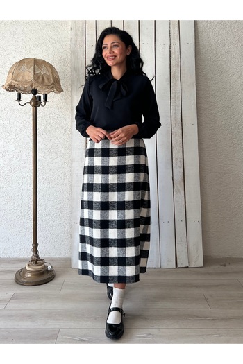 KÜÇÜĞÜM BUTİK Long Black Checkers Pattern Plaid Skirt