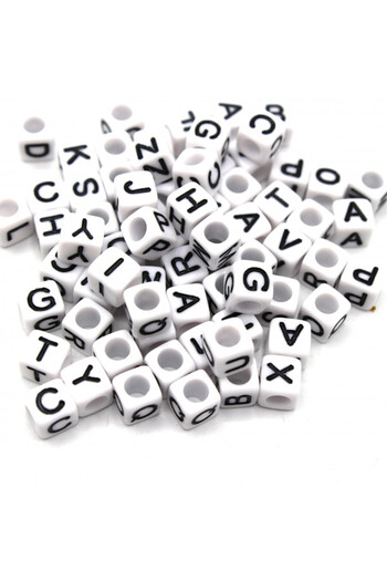PASAMİA Square Letter Beads 25 Gr (134-139 Pieces)