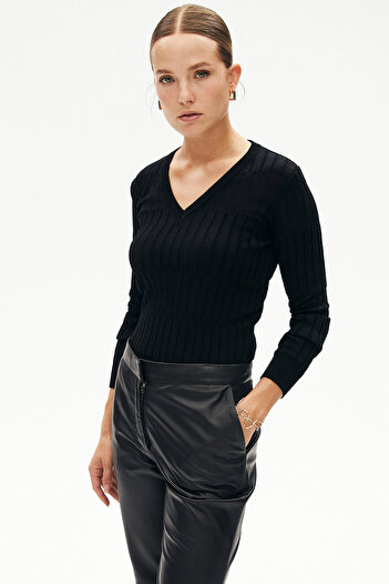 W Collection SİYAH VİSKOZ TRİKO KAZAK