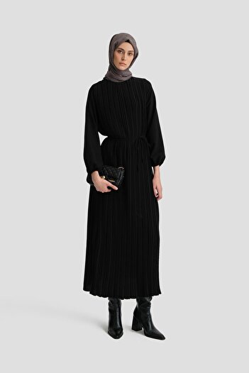 Armine Piliseli Elbise 24yd9435 Siyah