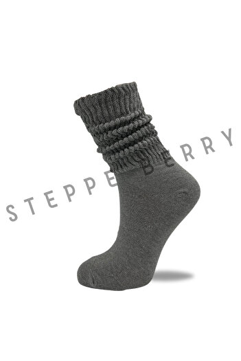 STEPPE BERRY Gray Thin Slouchy Leg Warmers Socks