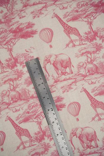 Tuğba Kuğu Baskılı Müslin Kumaş  | Pink Safari