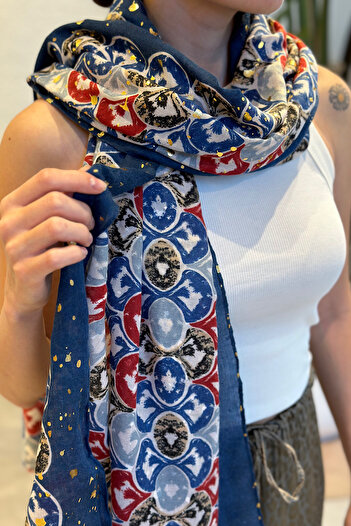 novon Minimal Oyster Design Premium Shawl with Gilding Effect