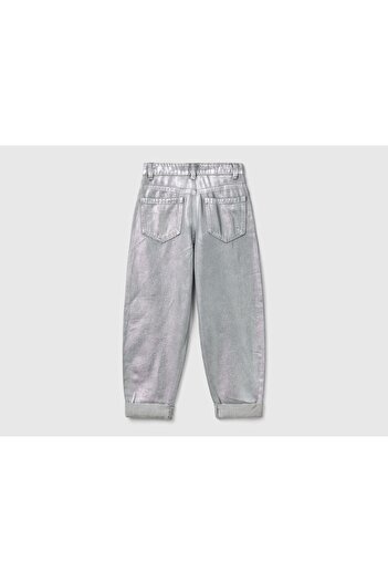 United Colors of Benetton Pantaloni pentru fete cu picior îndoit cu efect folosit, argintiu, cu detaliu de logo pe spate