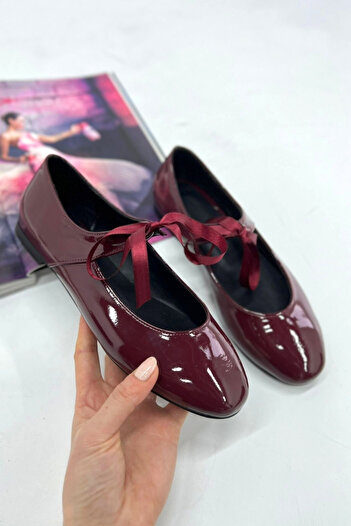 inizio Burgundy Patent Leather Lace-Up Babet P9001 Shoes