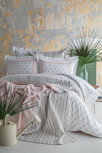 Apricitas HOME Tek Kişilik Florantine Adaçayı Timeless Yatak Örtüsü Prime Set