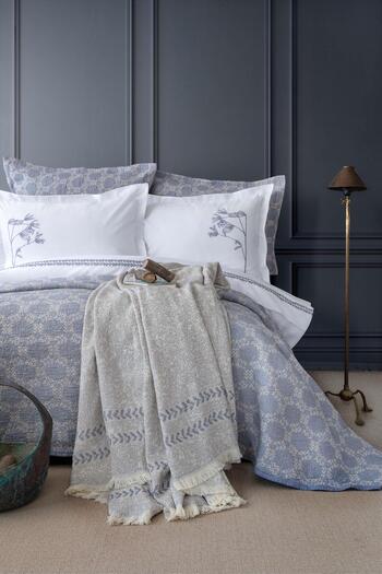 Apricitas HOME Double Crown Indigo Timeless Bedspread Prime Set
