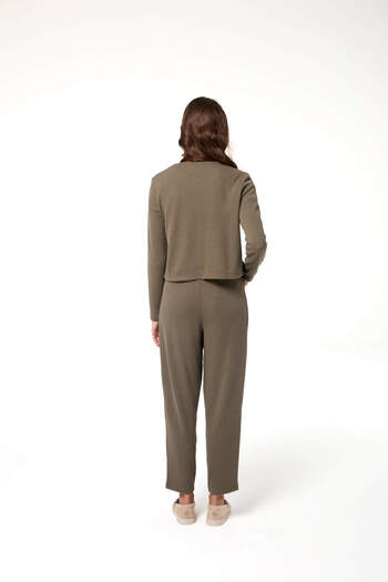 Evermade Ankle Length Pleated Trousers with Elastic Waist Pockets