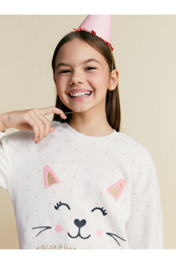 LC Waikiki Lcwk Crew Neck Embroidered Fleece Girls Pajamas Set