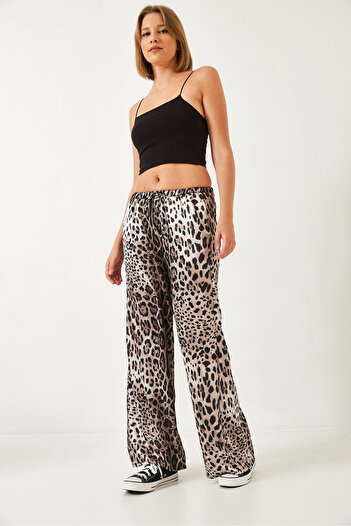 Bianco Lucci Women's Leopard Print Satin Palazzo Trousers with Elastic Waist 60261081