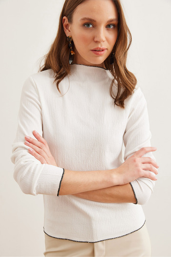 Olalook Women's White Stand Collar Baby Overlock Detailed Knitted Blouseblz- 19002783